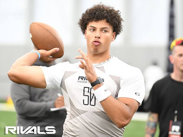 Just In: 5-Star Tavien St. Clair Making a Case to Overtake 5-Star Bryce Underwood as Top Quarterback